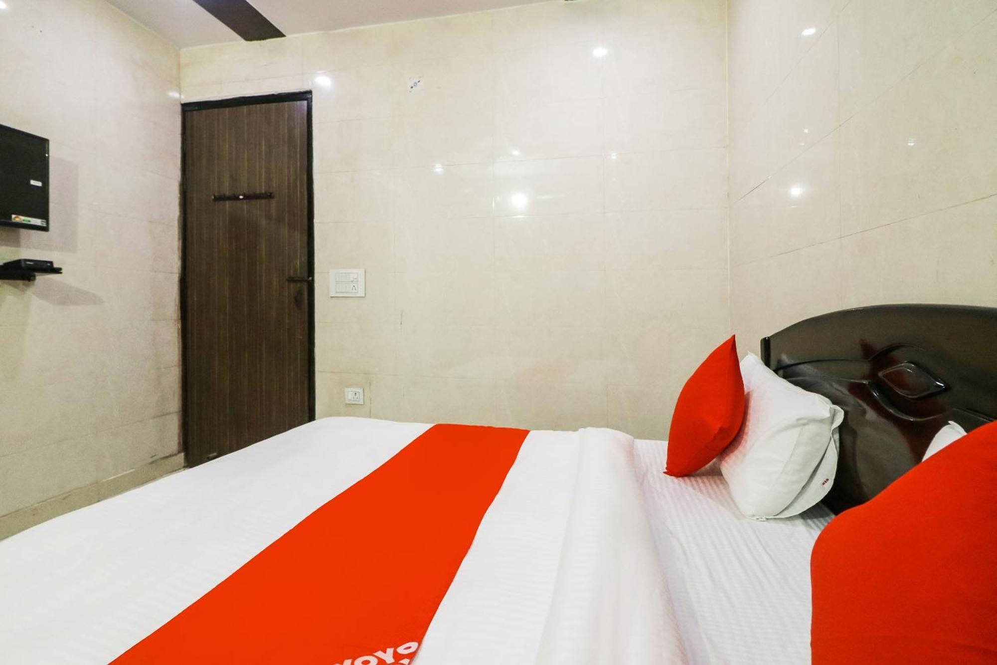 Hotel O Mayur Palace Narela Exterior foto